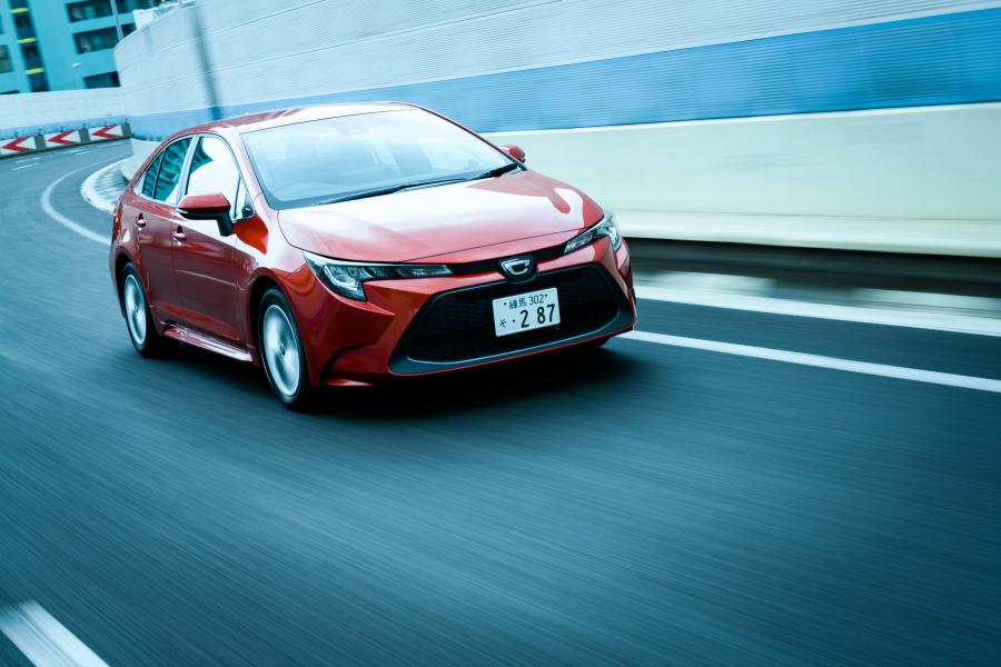  Toyota Corolla Hybrid G-X 2019 года  (JP) (фото 4 из 12)